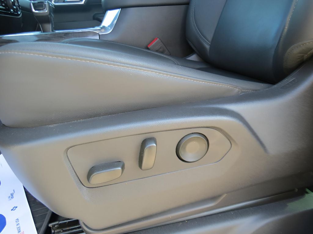2025 Chevrolet Silverado 1500 LTZ - Photo 15