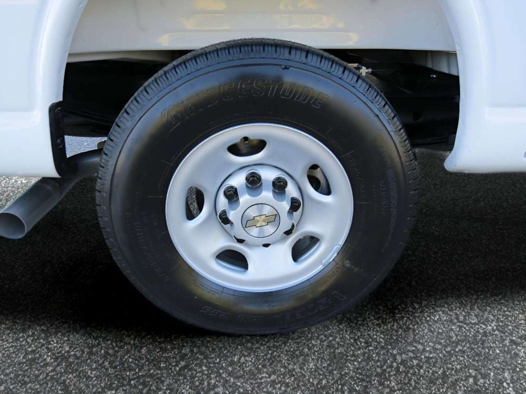 2025 Chevrolet Express Cargo 2500 WT