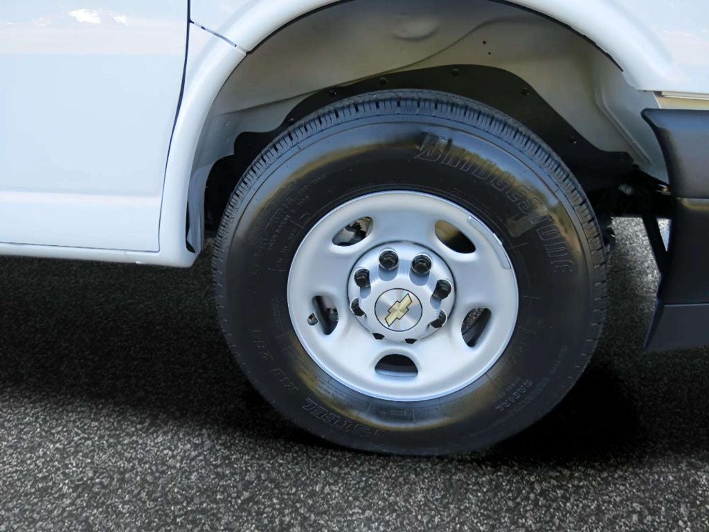 2025 Chevrolet Express Cargo 2500 WT