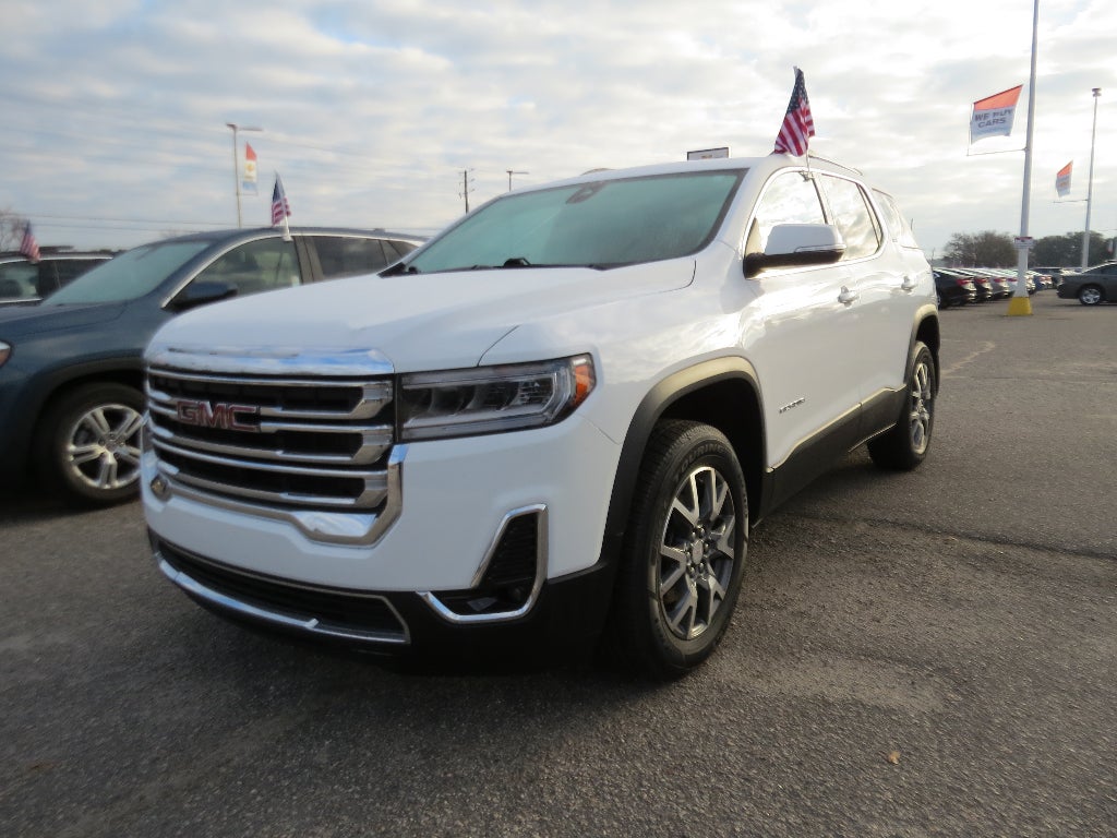 2023 GMC Acadia SLT