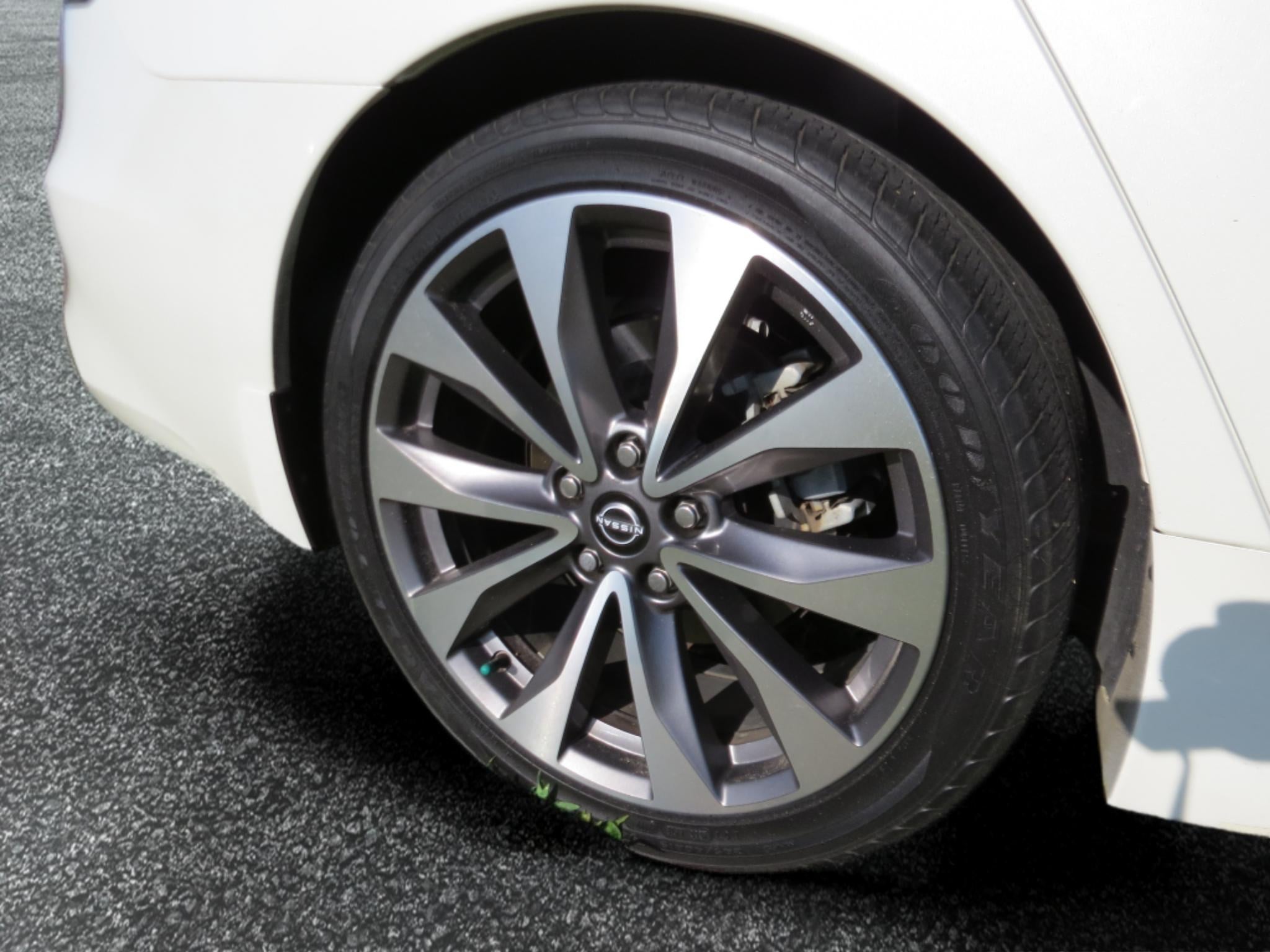 2023 Nissan Maxima Platinum