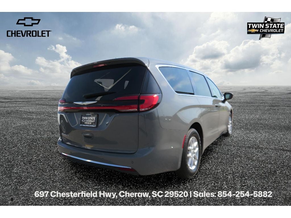 2023 Chrysler Pacifica Touring L