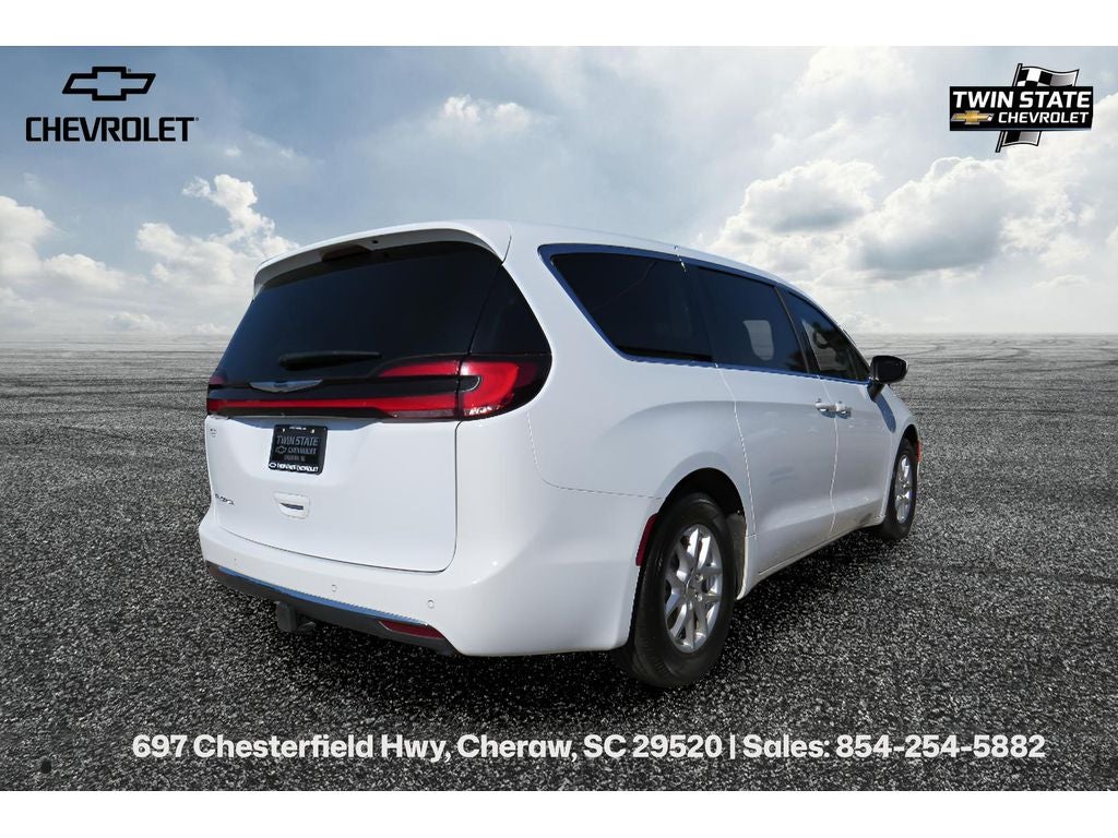 2023 Chrysler Pacifica Touring L