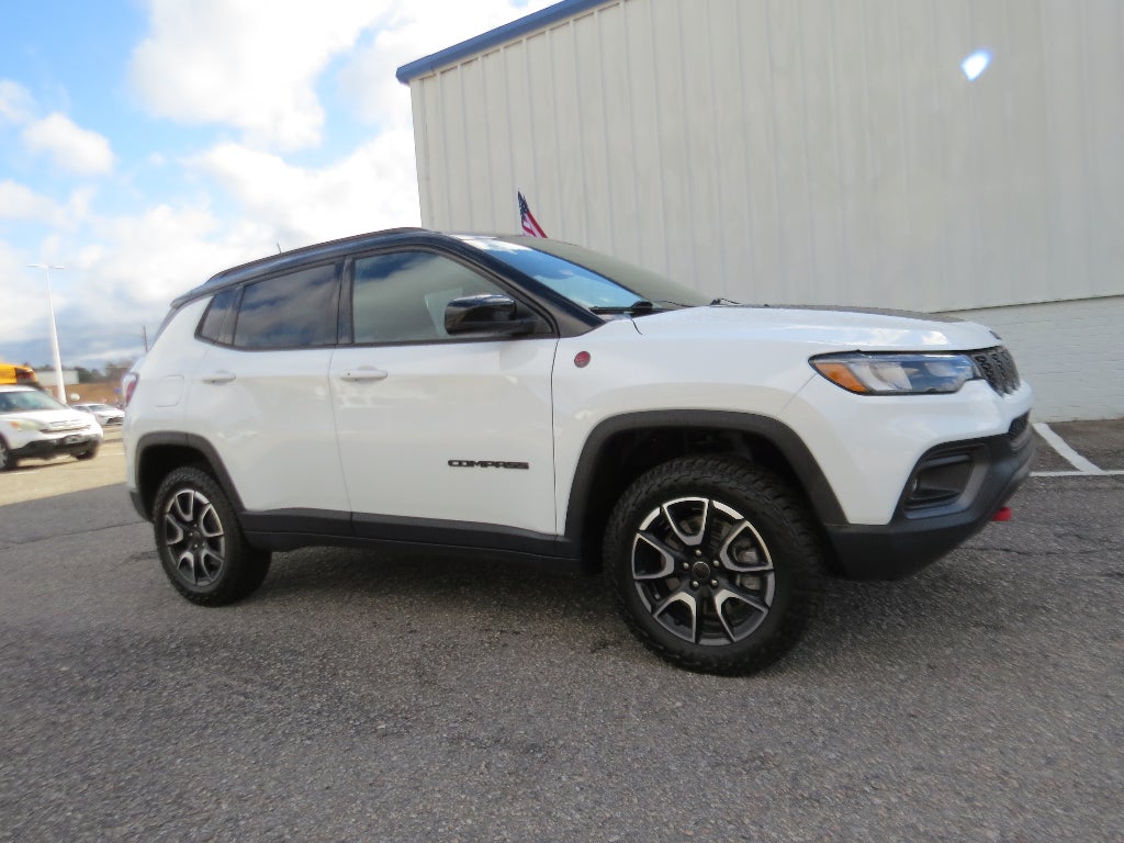 2025 Jeep Compass Trailhawk