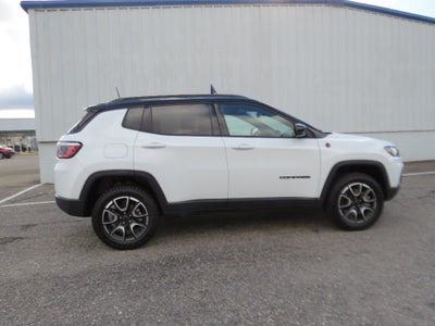 2025 Jeep Compass Trailhawk