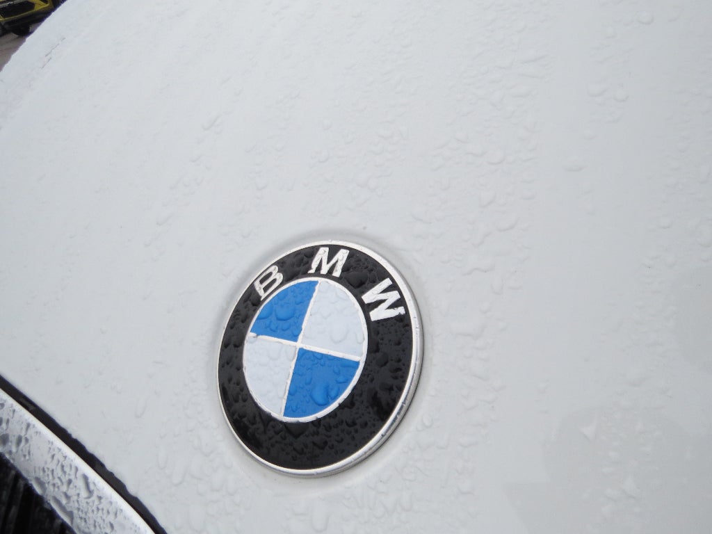 2025 BMW 3 Series 330i