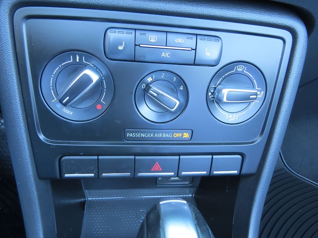 2016 Volkswagen Beetle Convertible 1.8T S