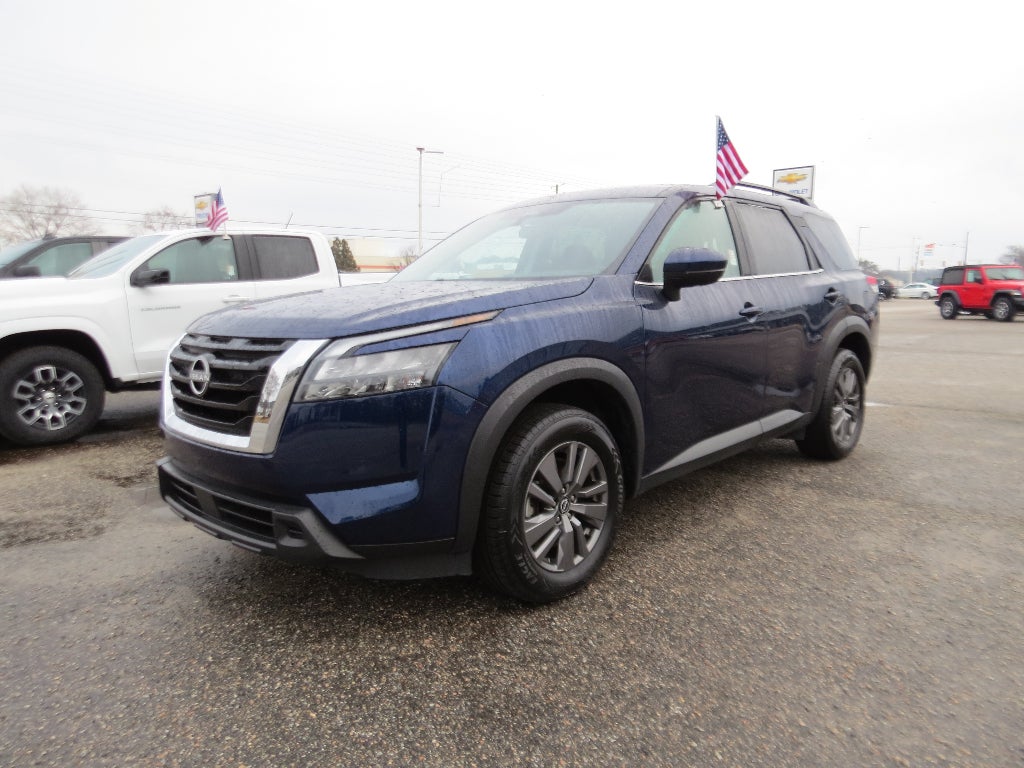 2025 Nissan Pathfinder SV