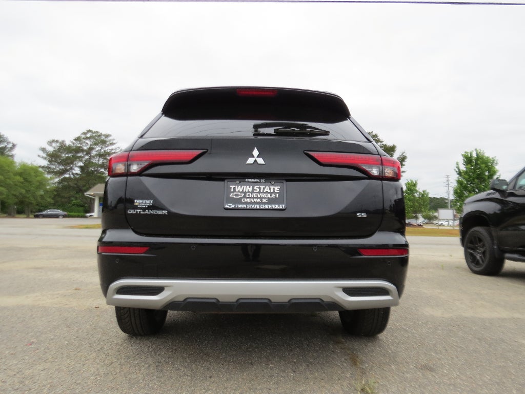 2024 Mitsubishi Outlander SE