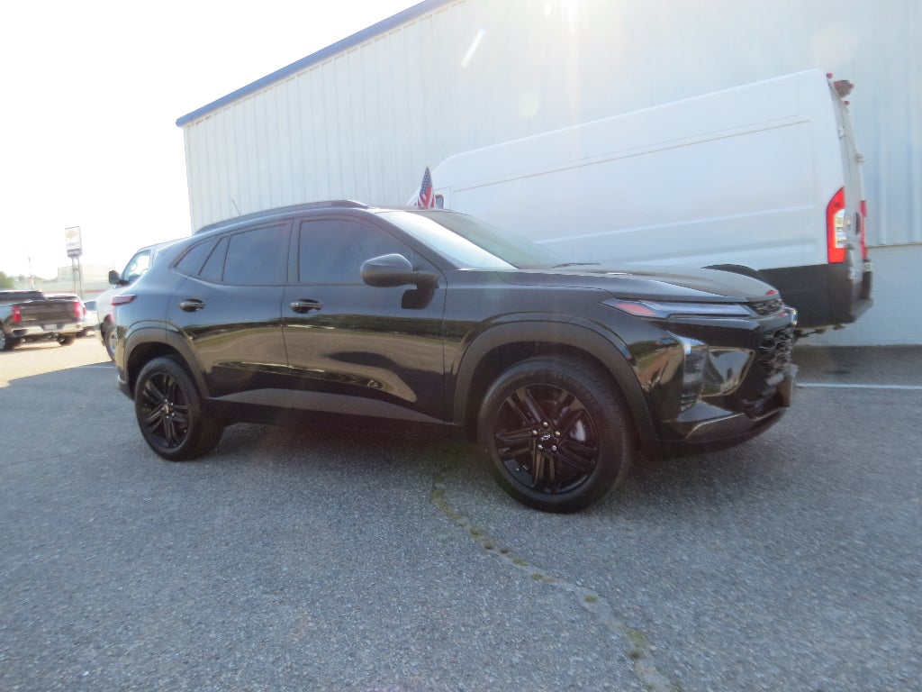 2025 Chevrolet Trax Activ's photo