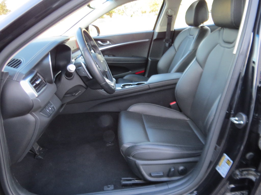 2025 Genesis G70 2.5T